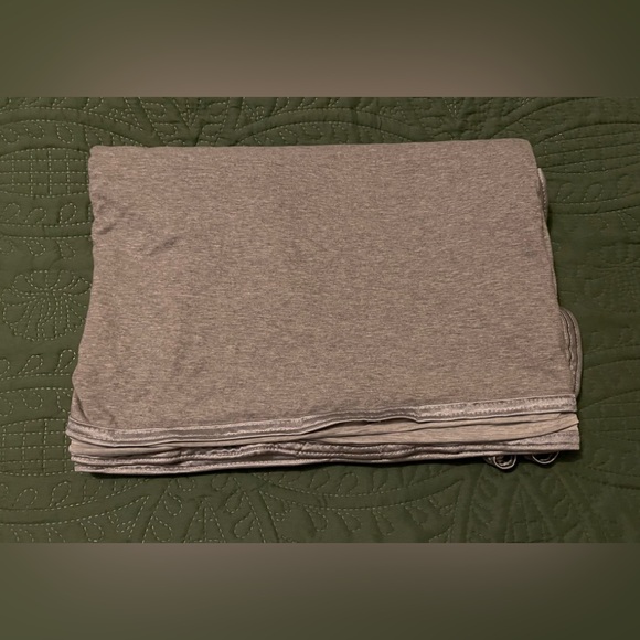 EleGear Cooling Heathered Grey Throw Blanket 51x67” - Picture 1 of 5
